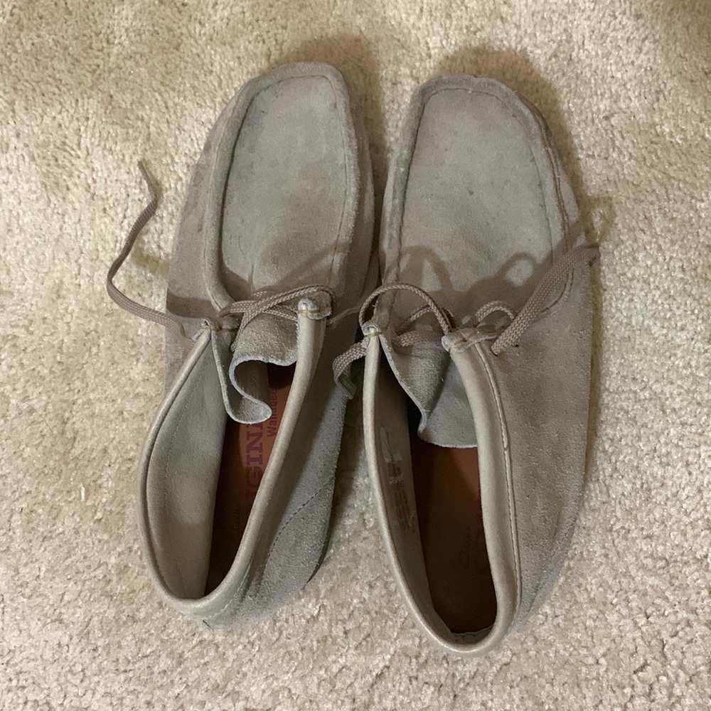 Clarks Wallabees size 10